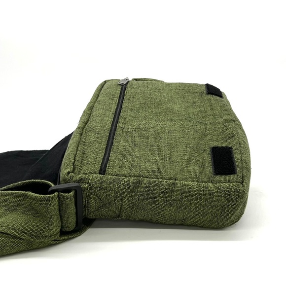 Green Messenger Bag Handmade Cotton Bag Sustainable Vegan Gift - Picture 4 of 8